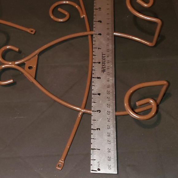 Italian Style Plates & Metal Hanger Set - Picture 8 of 15